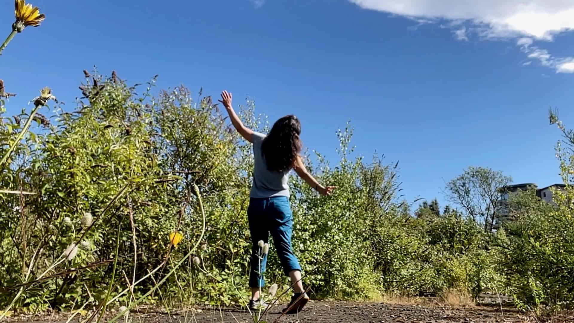 MI dance in field
